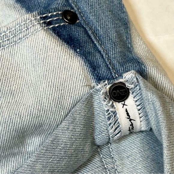 One x One teaspoon Womens Shorts Denim Jeans Button Fly Size 25 Waist Distressed - Picture 8 of 13